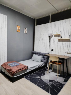 201-Olan Place Homely room Free Wi-Fi and Near BTS line